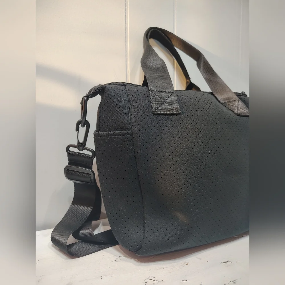 Black‎ Neoprene Tote Bag with Crossbody Strap – Lightweight Water-Resistant
